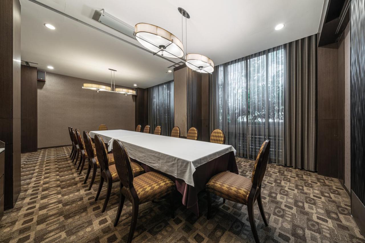 Taipung Suites Tainan Exterior foto